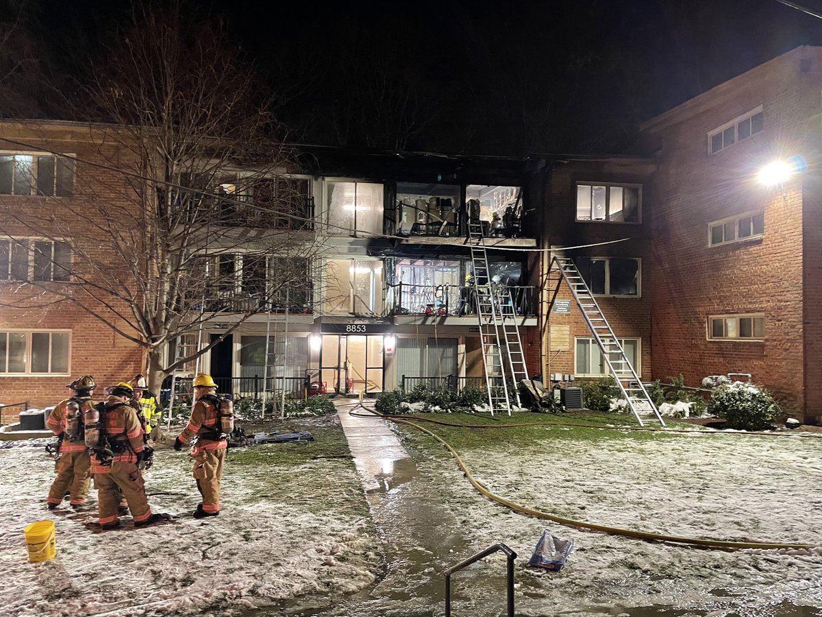 2-Alarm (4a) 8800 Garland Av, off Arliss St, Silver Spring, 4-sty Garden apt, fire on 2- levels, multiple rescues, many others assisted, fire is out, dozens displaced, ~85 FFs on scene, temp 15°, residents temporary shelter at neighborhood library