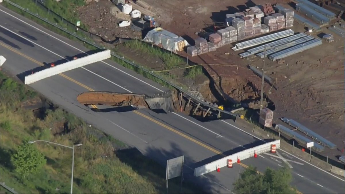 A massive sinkhole on Monocacy Boulevard near U.S. 70 in Frederick is still causing major traffic issues in the area Monday morning