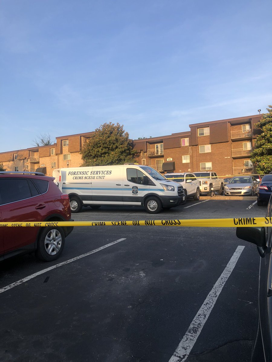 @AACOPD investigating a shooting at The Willows Apartment Homes on Warwickshire Lane @ Allen Rd in Glen Burnie. Police say one man suffered gunshot wounds