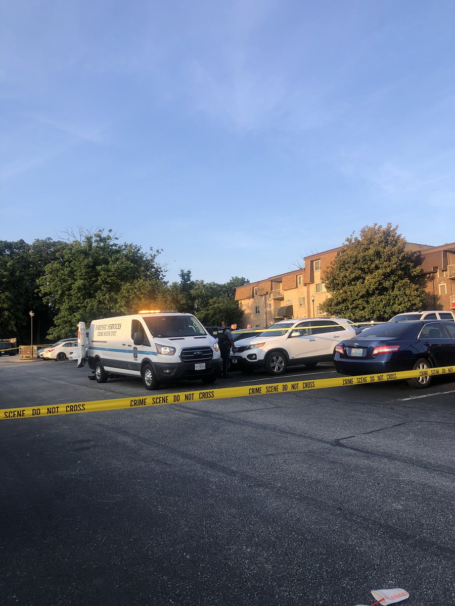 @AACOPD investigating a shooting at The Willows Apartment Homes on Warwickshire Lane @ Allen Rd in Glen Burnie. Police say one man suffered gunshot wounds