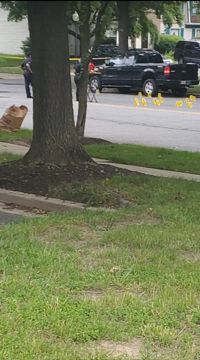 Fatal shooting Triple shooting on forest park dr. in District Heights, md leaves one person dead after approximately 82 shell casings were reported on the scene