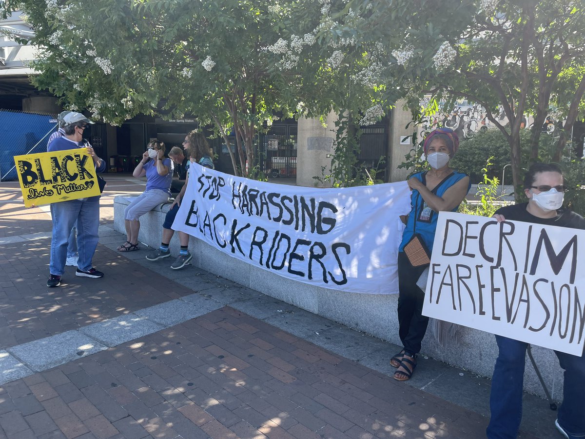 At 5 pm today:Silver Spring Justice Coalition protests the arrest of a Howard University student who was accused of fare evasion. He's facing multiple charges after the situation escalated. His dad joined the demonstration