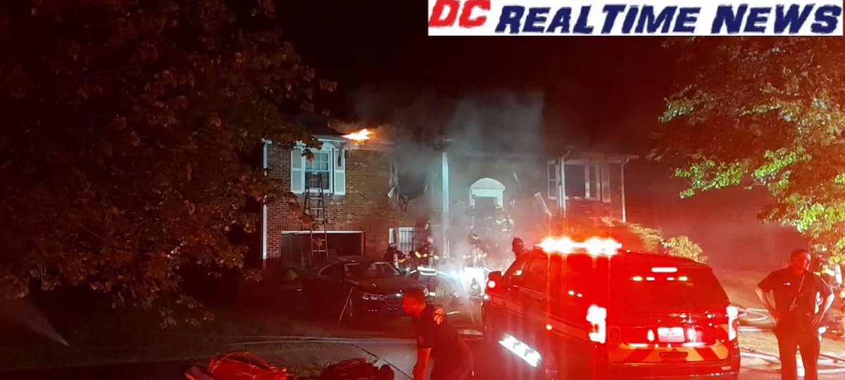 Video from last night working fire in Camp Spring. MD. @DCNewsNow and @RealTimeNews10 was on scene. Was 4 displacements, with no injuries to any occupants. And 1 FF with injuries