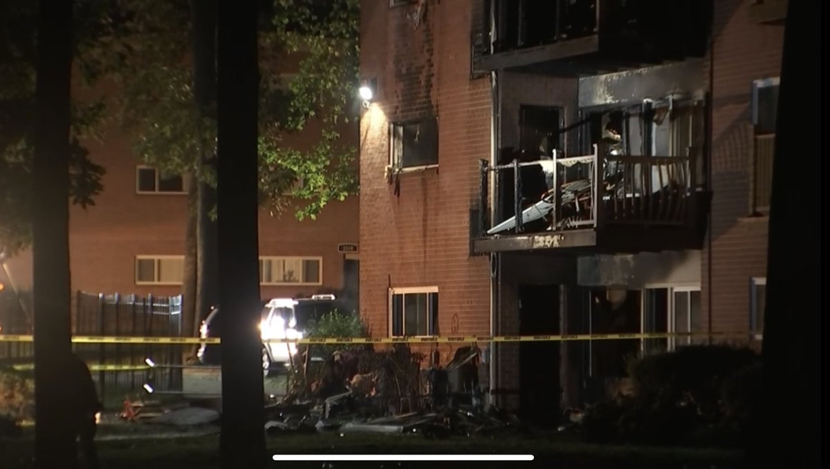 Overnight fire at Glenmont Forest Apartments. @RedCrossNCGC and @MoCoDHHS are helping 10 families who have been displaced. @mcfrs responded to the 2nd alarm fire