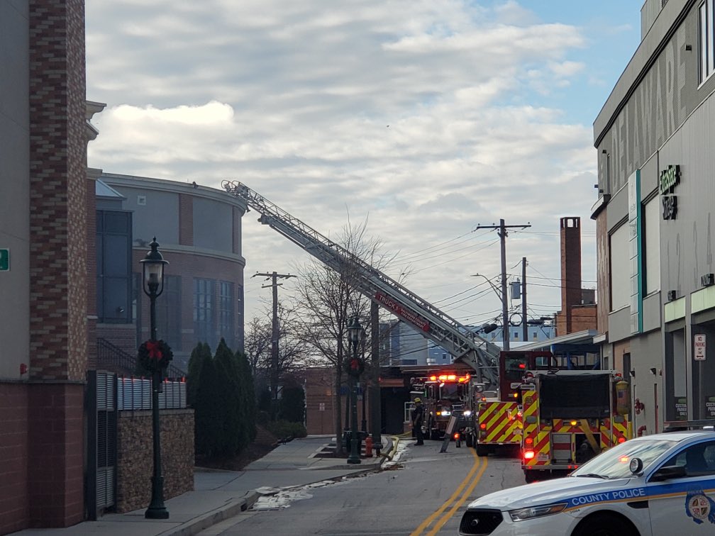 Engine 291 & Truck 297 are on scene with @BaltCoFire  and @LVFC30 at 111 E Joppa Rd Towson. Firefighters have extinguished a car fire in the parking garage. They are now removing smoke from the garage and the movie theater. Some area roads are blocked