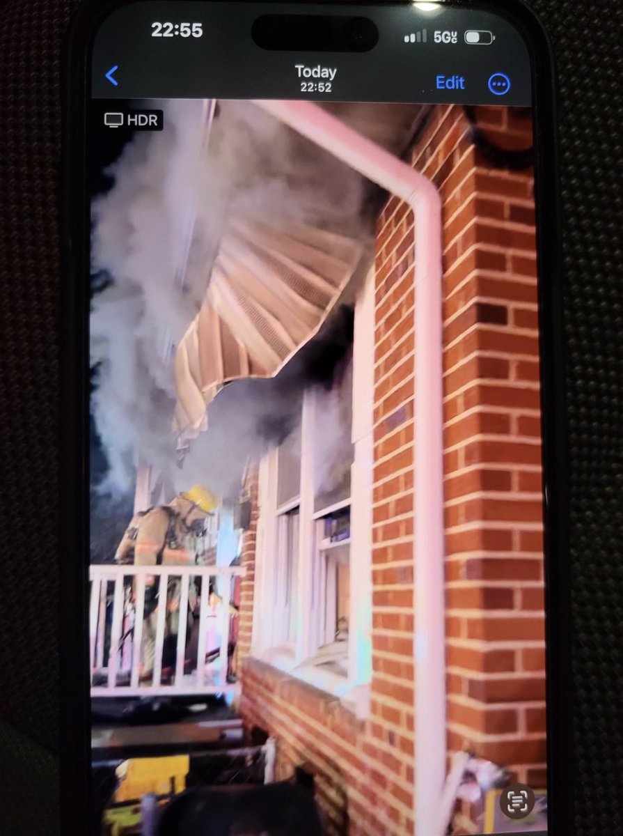 (~10p 11/23) 2800blk Kingswell Dr, off Judson Rd, Wheaton/Glenmont, single-family house, @mcfrs PE718, PE721, E705, PE724, PE716, AT718, AT724, RS703, A742, BC704, BC701 &amp; others responded, fire involved sunroom &amp;amp; 1st floor. All occupants got out prior to FD arrival