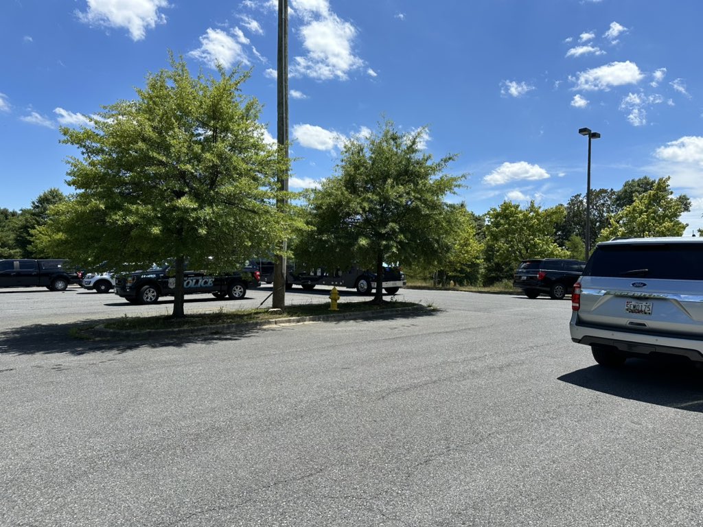 This is the scene here in the Annapolis Exchange parking lot where an escaped prisoner was taken into custody in Anne Arundel County. He escaped custody from the Jennifer Rd Detention Center