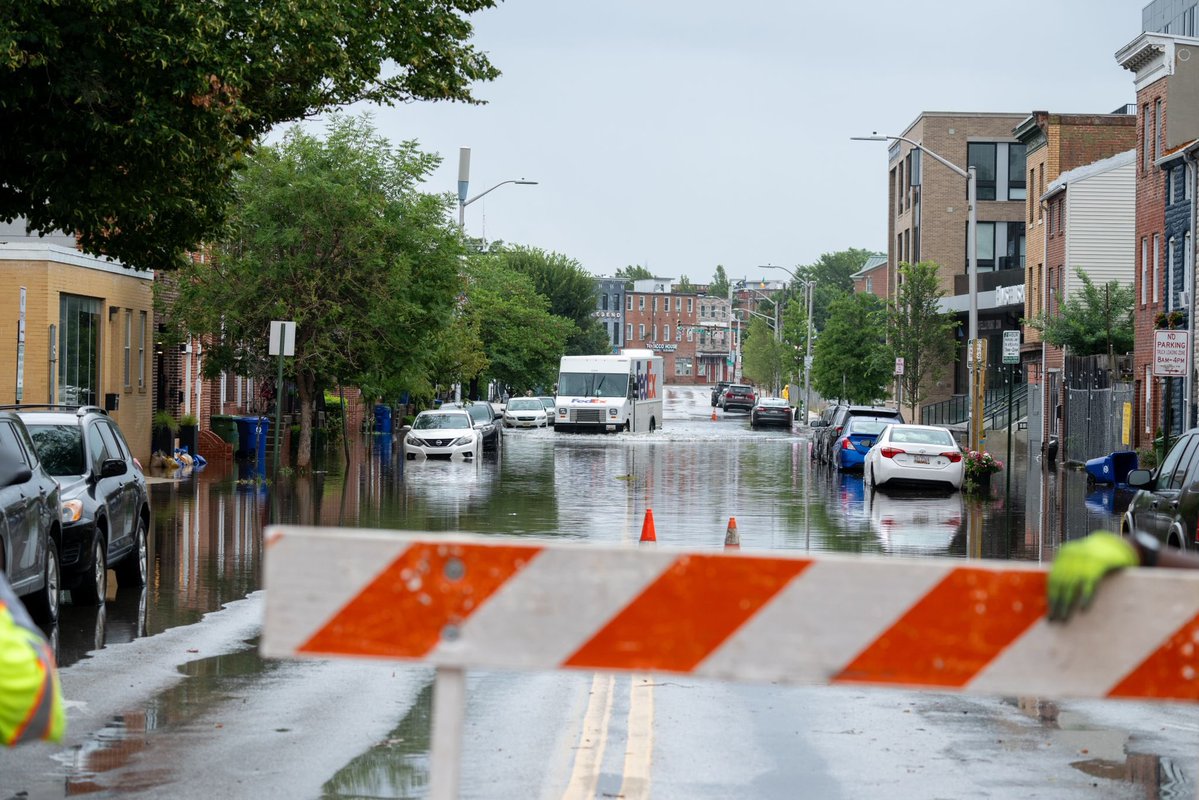 Hurricane Debby has caused flooding, especially in low-lying areas across the city. While our crews work to address this, do NOT attempt to move barriers or drive through flooded roads