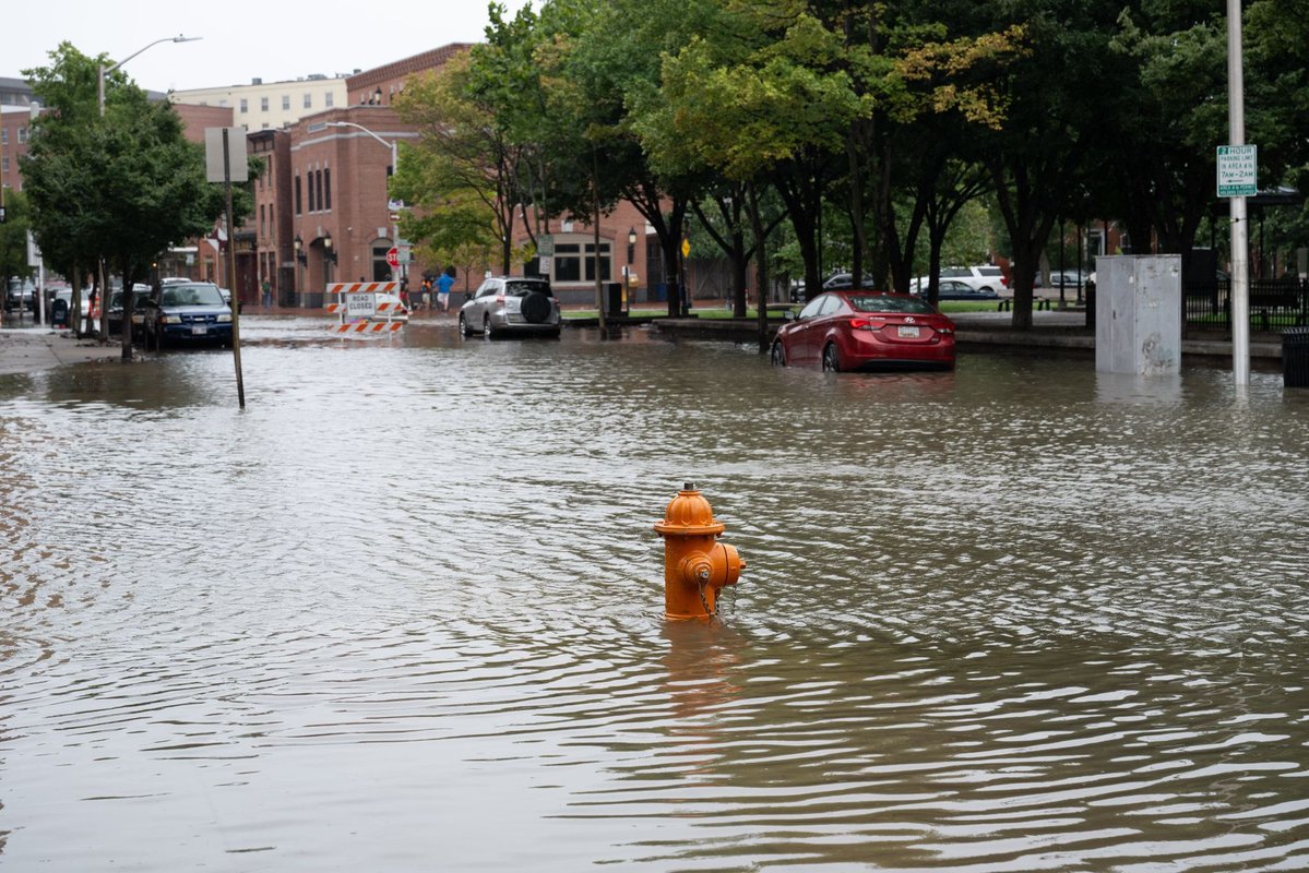 Hurricane Debby has caused flooding, especially in low-lying areas across the city. While our crews work to address this, do NOT attempt to move barriers or drive through flooded roads