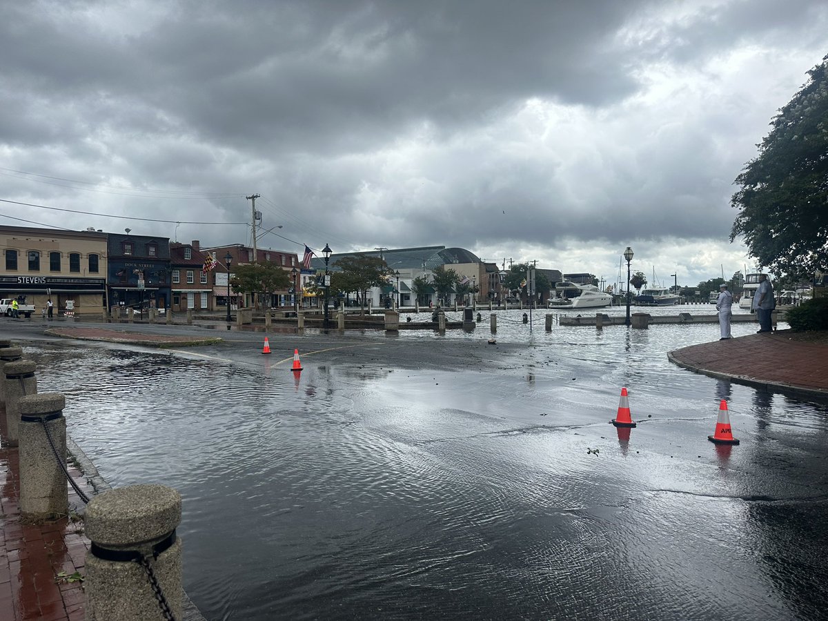 some of the flooding by Dock Street. Emergency management says *preliminarily* this is the 9th worst flooding event in history. Jan was the 3rd worst. 