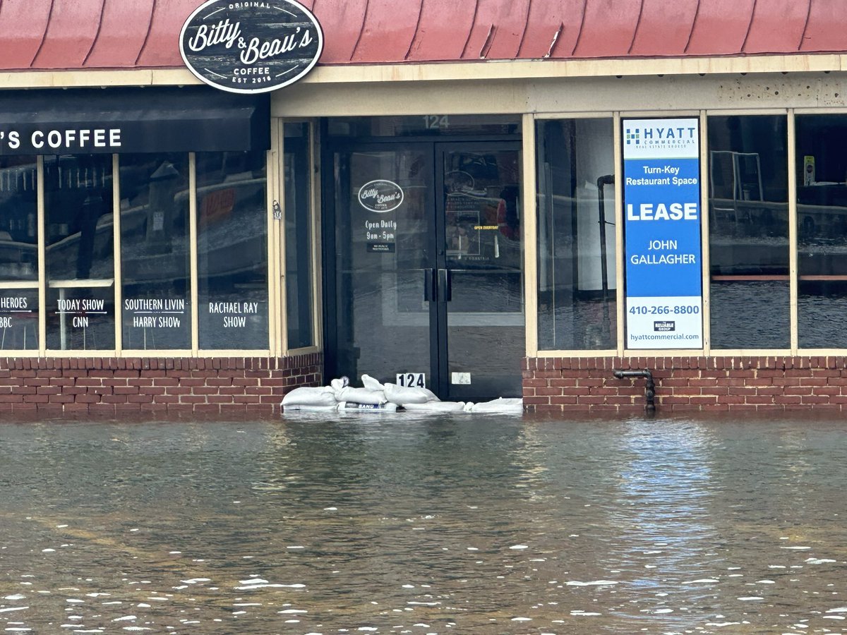 Many businesses took precautions with sandbags