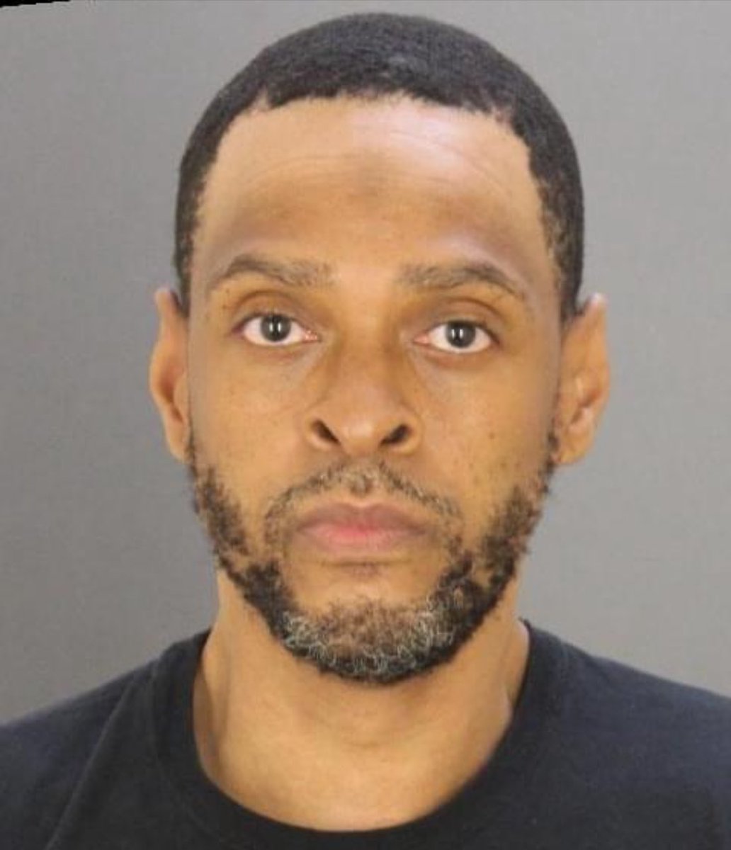 Homicide detectives have arrested 44-year-old Damion Thomas of Baltimore in connection with a homicide that occurred in the Southern District on August 21, 2024. Investigators found that Thomas shot and killed 37-year-old Brian Nesbitt in the 800 block of South Paca Street.