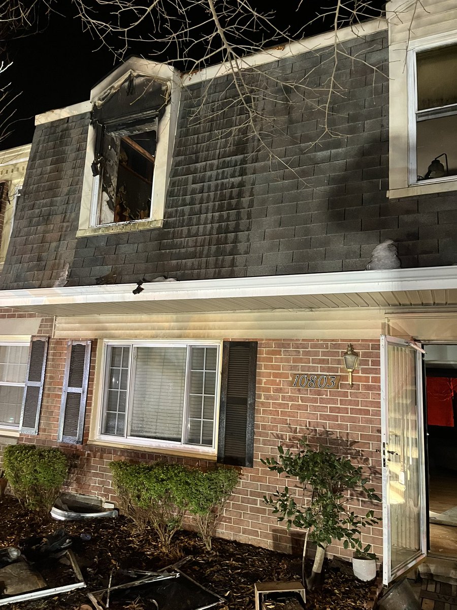 Early morning fire in on Lester St, Wheaton, MD occupants stated they were asleep on upper floor of residence & were AWAKENED (~245a) by sound of activated SMOKE ALARM