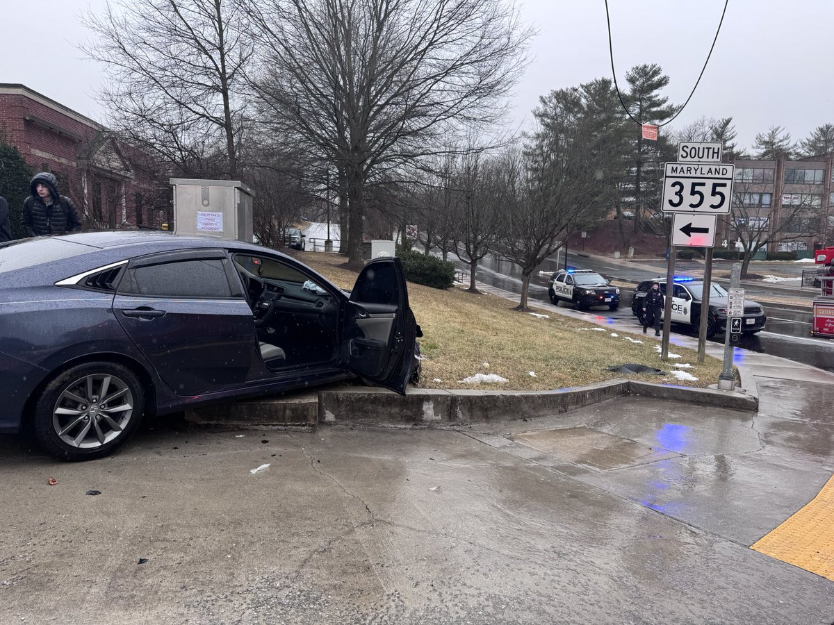 Rt355 at Professional Dr, Gaithersburg, collision.  @mcfrs on scene, Minor injuries.  Roads are wet &amp; slippery. Some lanes blocked. 