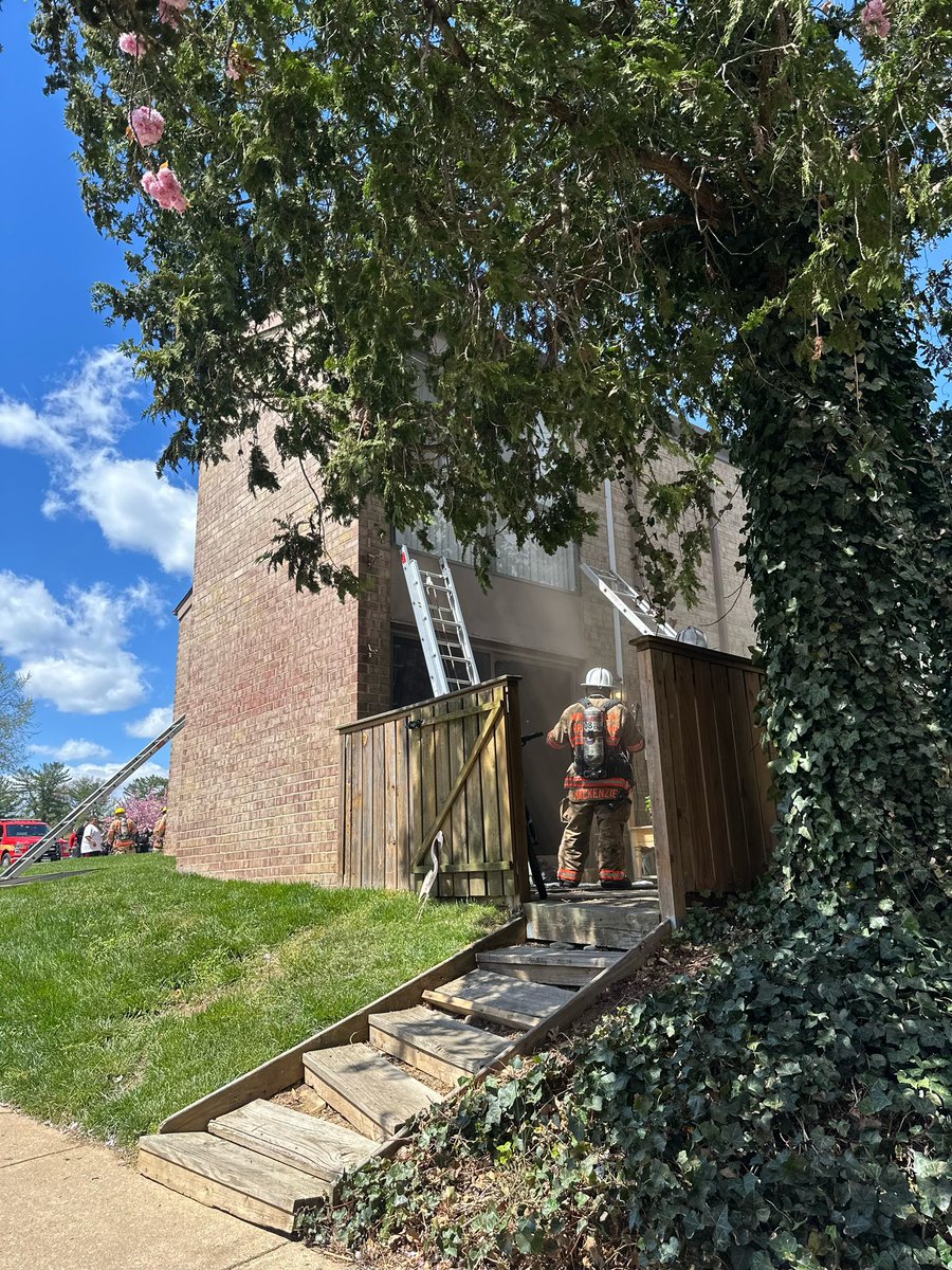 19000blk Mills Choice Rd. Montgomery Village/Gaithersburg, fire in 1st floor condo.  Cause, under investigation, likely unattended candle. Smoke alarm functional, but occupant returned & discovered fire/smoke.  No injury. 2 adults 4 kids displaced. Red Cross assisting - Mills Choice Rd., apartment building, fire in bedroom, bulk of fire knocked down, no injuries, lone occupant got out  x.com/mcfrspio/statu…