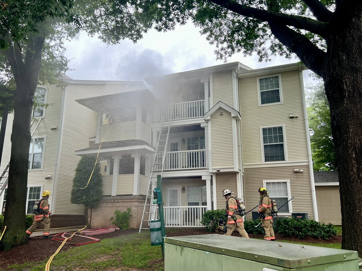 @mcfrs dispatched to 18000blk Cottage Garden Dr, Germantown, kitchen fire, 3rd floor. No injuries have been reported. Fire under control