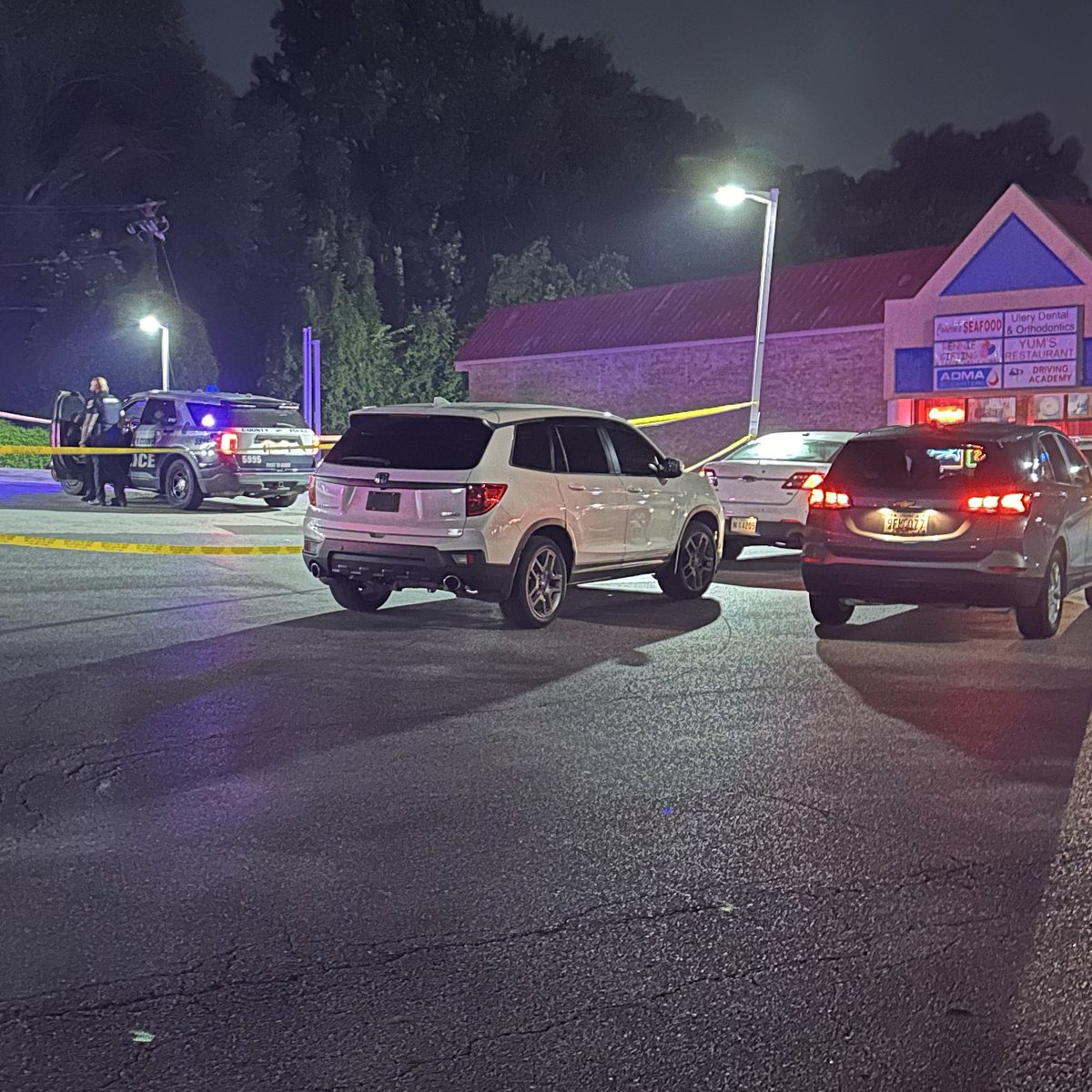 PGPD Crime investigators have just arrived to the Sunoco gas station, where a woman was shot several times & critically injured inside of the Food Mart 