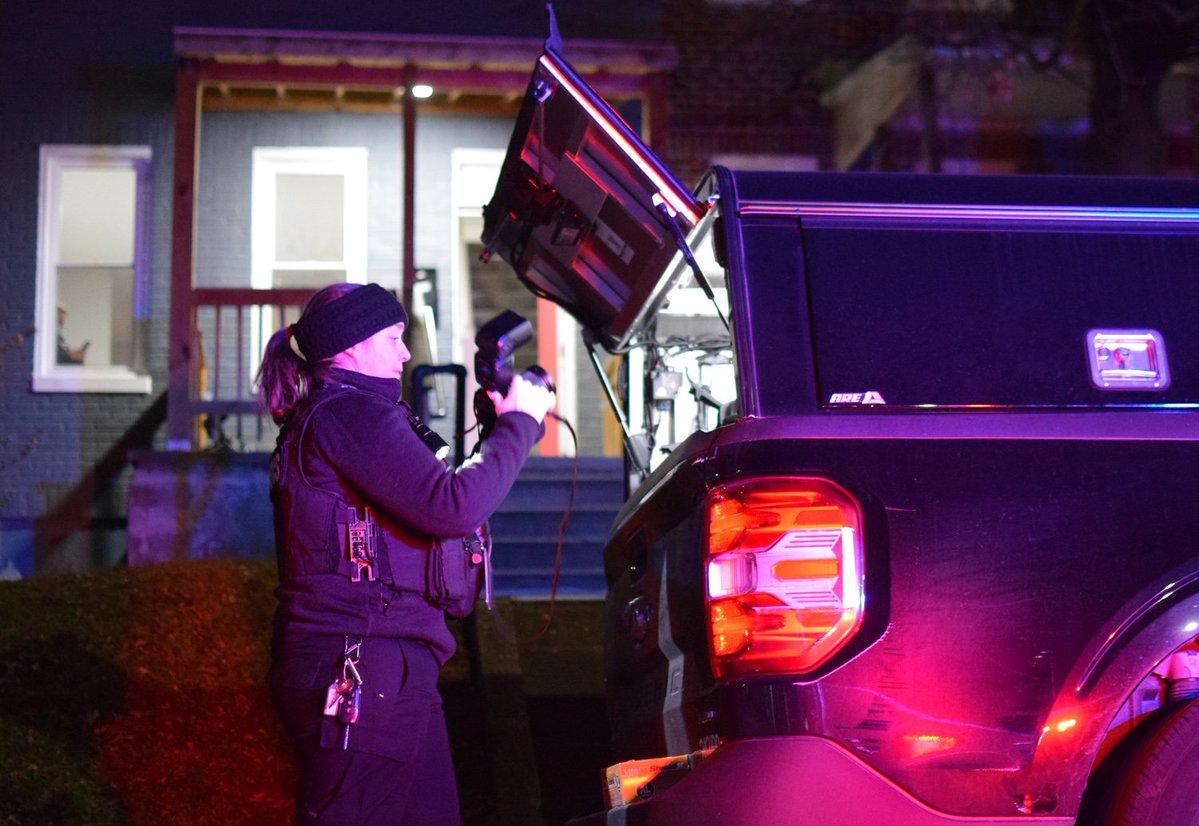 The shooting happened in the 3000 block of Ridgewood Avenue. There was no police activity on the stretch of pavement that runs through that block, just some empty patrol cars