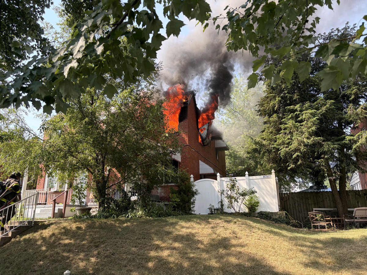 Photos from this morning’s fire in South Baltimore. 