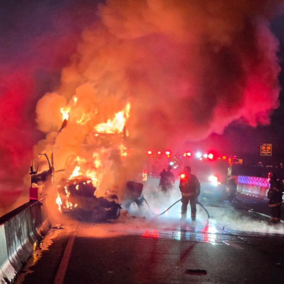 Emergency crews responded to a tractor-trailer fire on Interstate 95 early Tuesday morning, officials announced