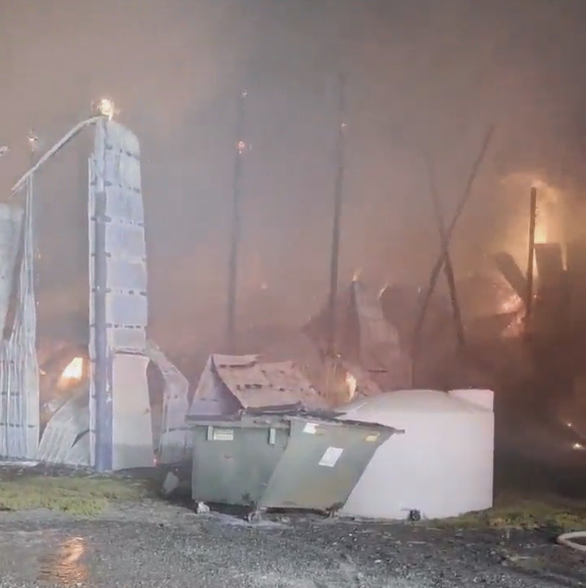 Laytonsville Rd, structure fire fire under control, contained, working on hot spots & overhaul, no injuries, significant damage - Laytonsville Rd, 100'x75' hay barn, 'well-involved' upon arrival, total loss, bulk of fire 'knocked down, fire contained but significant overhaul, many hot spots, >65 FFs were on scene, no injuries  